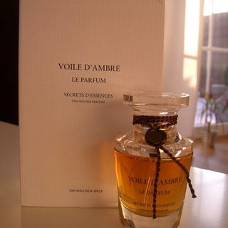 Secrets d'Essences - Voile d'Ambre Le Parfum by Yves Rocher