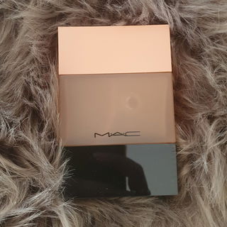 Crème d'Nude by M∙A∙C