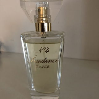 Prudence N°4 von Prudence