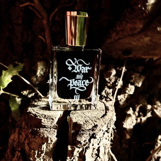 War and Peace III (Extrait de Parfum) - Areej Le Doré