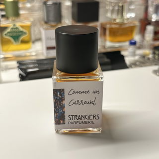 Comme un Carrousel - Strangers Parfumerie
