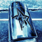 Frozen sea... (by VanAllan)