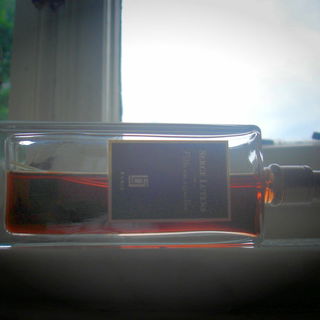 Fille en aiguilles by Serge Lutens