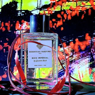 Bois Impérial (Eau de Parfum) von Essential Parfums