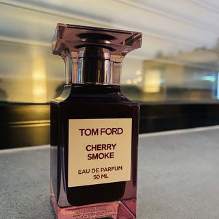 Cherry Smoke - Tom Ford