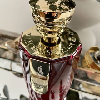 Tango Oud von Masque