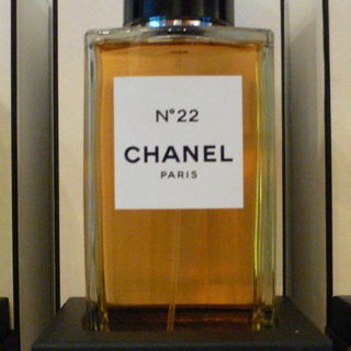 N°22 (Eau de Toilette) by Chanel