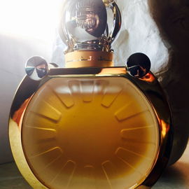 Smuggler's Soul / The Sandalwood Trail (Perfume) - Lush / Cosmetics To Go