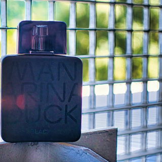 Black / Pure Black - Mandarina Duck