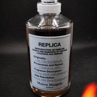 By the Fireplace von Maison Margiela