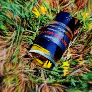 Une Fleur de Cassie - Editions de Parfums Frédéric Malle