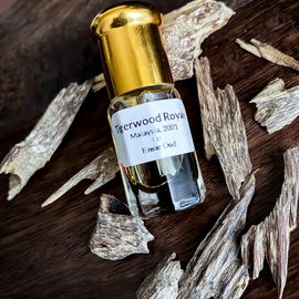 #tigerwoodroyale #oud #oudoil #ensaroud #agarwood