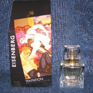 So mag ich den Winter, eingehüllt in einen handgestrickten Pullover aus Seide/Kidmohair und einen Duft, direkt auf der Haut!