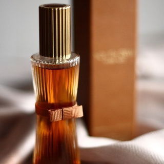 Youth Dew Amber Nude - Estēe Lauder