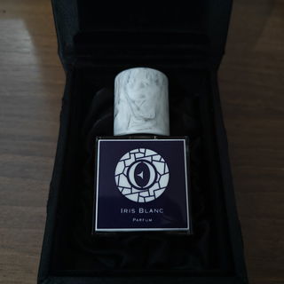 Iris Blanc: Tigerwood - Ensar Oud