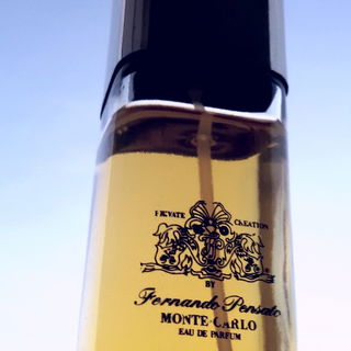 Glory von Fernando Pensato