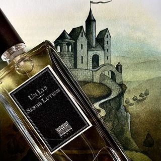 Un lys by Serge Lutens