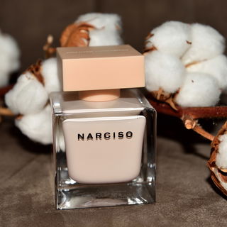 Narciso (Eau de Parfum Poudrée) von Narciso Rodriguez