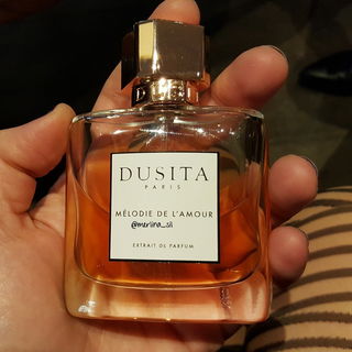 Mélodie de l'Amour (Extrait de Parfum) by Dusita