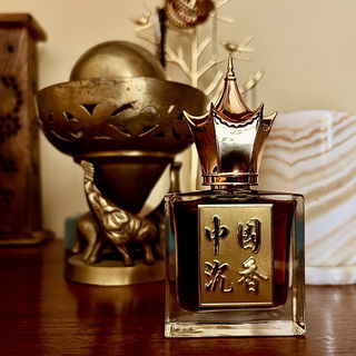 Chinese Oud II / 中國沉香 - Areej Le Doré