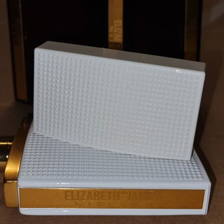 Nirvana White (Eau de Parfum) by Elizabeth and James