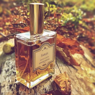 * dieser Duft ist der verflüssigte Herbst ... rotbraunes Leuchten am wärmenden Kastanienfeuer *