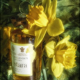 Ostara - Penhaligon's