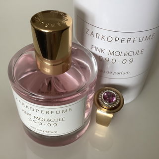 Pink Molécule 090·09 von Zarkoperfume