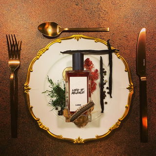 Lord of Misrule (Perfume) - Lush