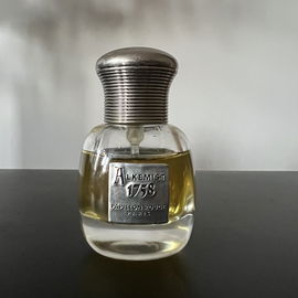 1: Alkemist Pepper / Alkemist 1758 by Binet-Papillon / Papillon Rouge