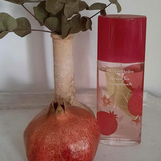 Green Tea Pomegranate by Elizabeth Arden
