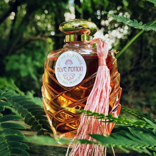 Rose Potion (Eau de Parfum) von Teone Reinthal Natural Perfume