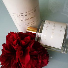 Ménage à Trois - Zarkoperfume