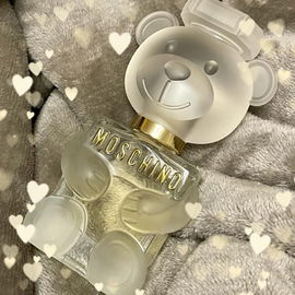 Toy 2 - Moschino