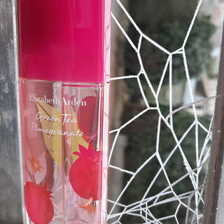 Green Tea Pomegranate by Elizabeth Arden