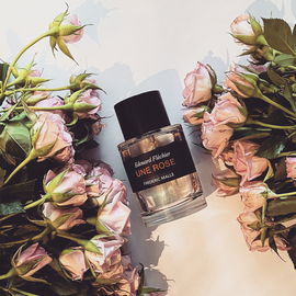 Rose Tonnerre / Une Rose - Editions de Parfums Frédéric Malle