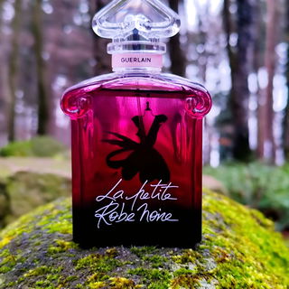 La Petite Robe Noire (Eau de Parfum Absolue) by Guerlain