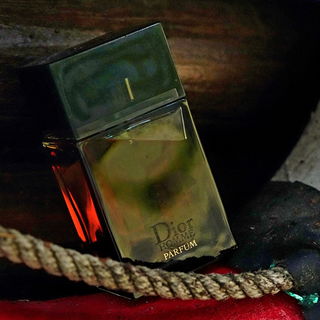 'Stille Wasser' ... vielleicht. 🔹️🛟   Vielen Dank für Deinen Besuch.  💫