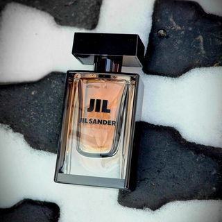 Jil (2009) von Jil Sander