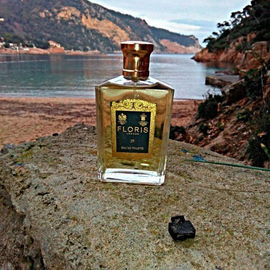 JF de Floris . www.perfumeriabenegas.com