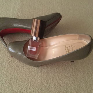 Narcotic V. / Narcotic Venus (Extrait de Parfum) by Nasomatto