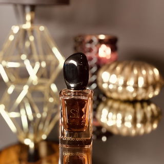 Sì (2021) (Eau de Parfum Intense) by Giorgio Armani