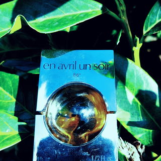 En Avril Un Soir (1976) (Parfum) by Yves Rocher