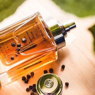 Rose Poivrée - The Different Company