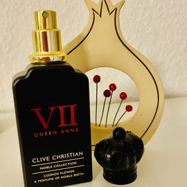 VII: Queen Anne - Cosmos Flower - Clive Christian