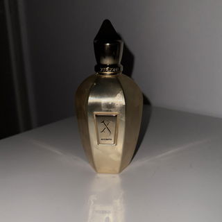 Vintage Radio - Lattafa Pride