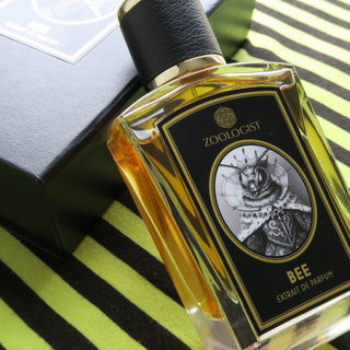 Bee von Zoologist