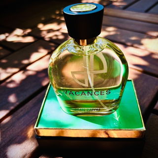 Vacances (2015) by Jean Patou