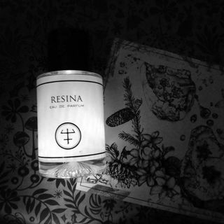 Resina - Avant-Garden Lab