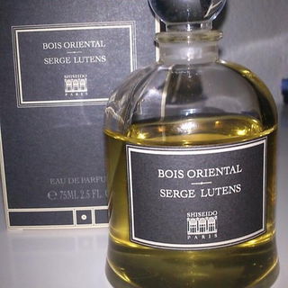 Bois oriental by Serge Lutens